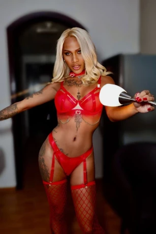 Cherry Horny — 4 / 9