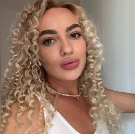 Ilona — 2 / 6