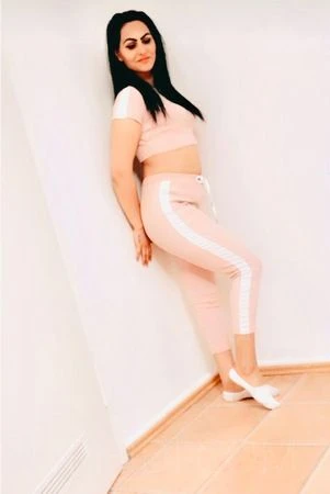 Alesia, Escort, Herne