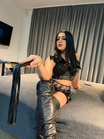 TS Ninoska — 1 / 7