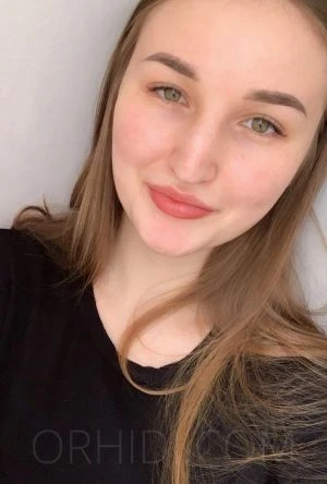 Alina — 3 / 8