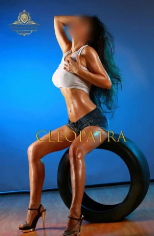 Cleopatra Tantra — 8 / 12