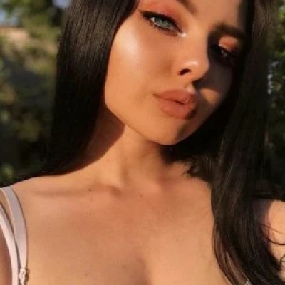 Alesta, Escort, Istanbul