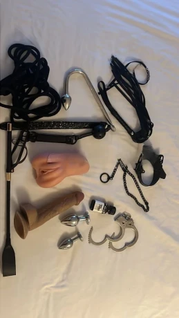 Emilly Japa — 7 / 12