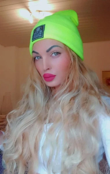 Süße Denisa 26J. Ganz Neu / Privat a. H+H + LKW Besuche, Escort, Schwerin