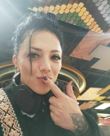 Victoria Lauren — 4 / 17