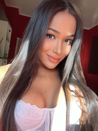 Miss Angel pornstar — 4 / 12