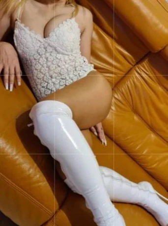 Gabriela50 — 1 / 3