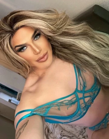 Gabby Prado — 5 / 10