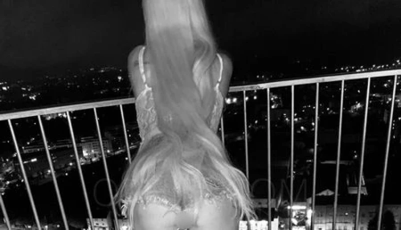 Luisa*Deutsche-Studentin* — 1 / 3