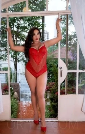 TS Samira Santtino — 10 / 12