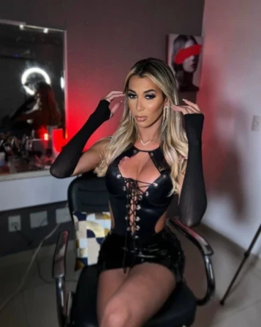 Karollayne Arruda — 3 / 12