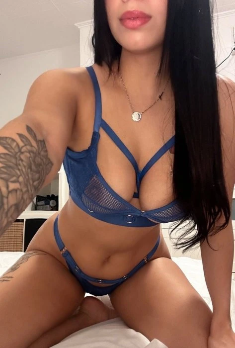 Megan — 6 / 8