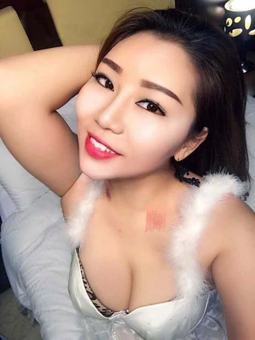 Alexa — 2 / 3