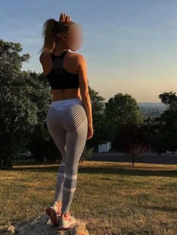 Betty *Body to Body Massage* — 2 / 3