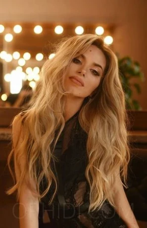 REGINA bei Mirabell — 1 / 6