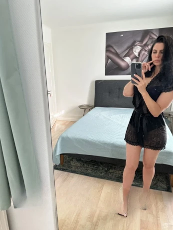 Erotische Massage Massage Prostata Fussex Strapon Popper Ns In Baar — 1 / 3