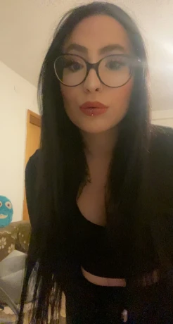 Michelle232 — 2 / 4