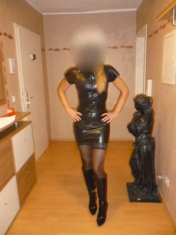 Lady Sonja Aus Deutschland — 2 / 16