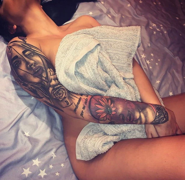 Adelina — 7 / 9