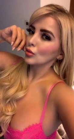 Mistress Laura — 6 / 8