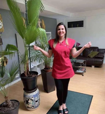 Alina Masseuse Prof A Cote De Morges — 2 / 5