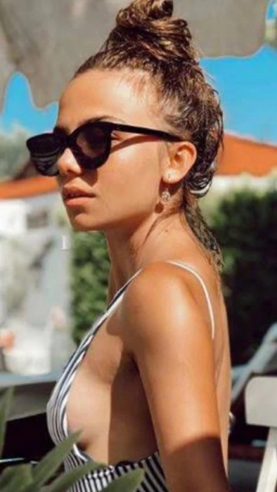 Edita, Escort, Mersin