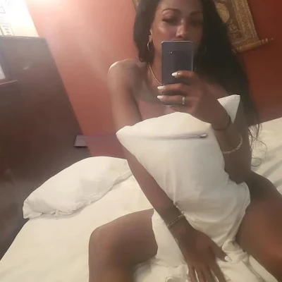 Adriana Black, Escort, Havana