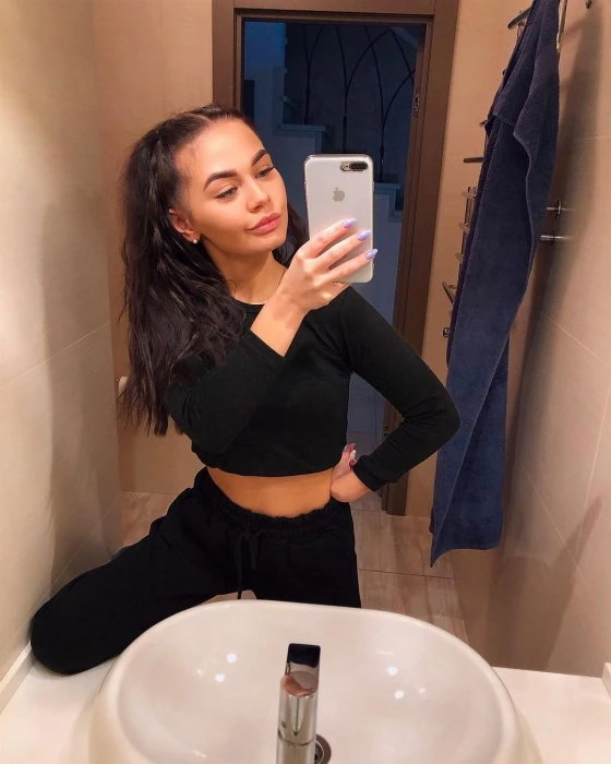 Lil — 3 / 6