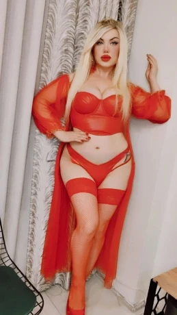 Melania Spinoza — 11 / 12