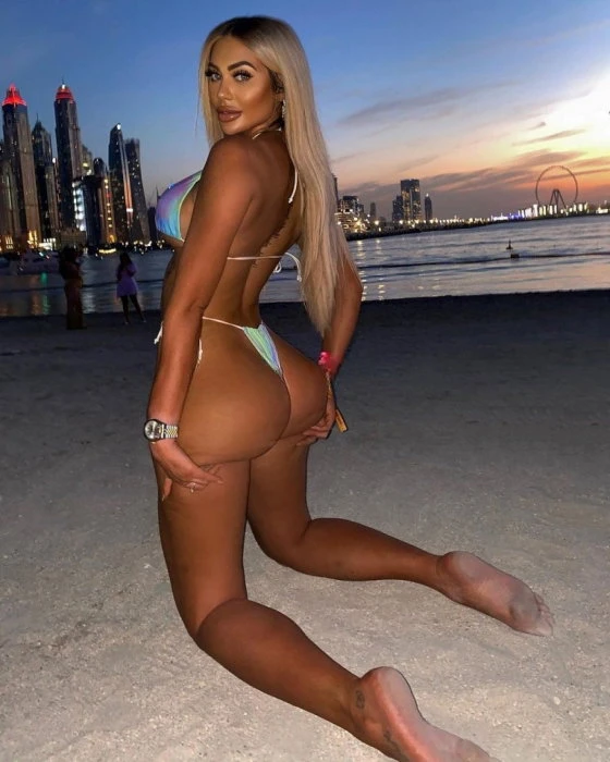 Vanessa — 2 / 6