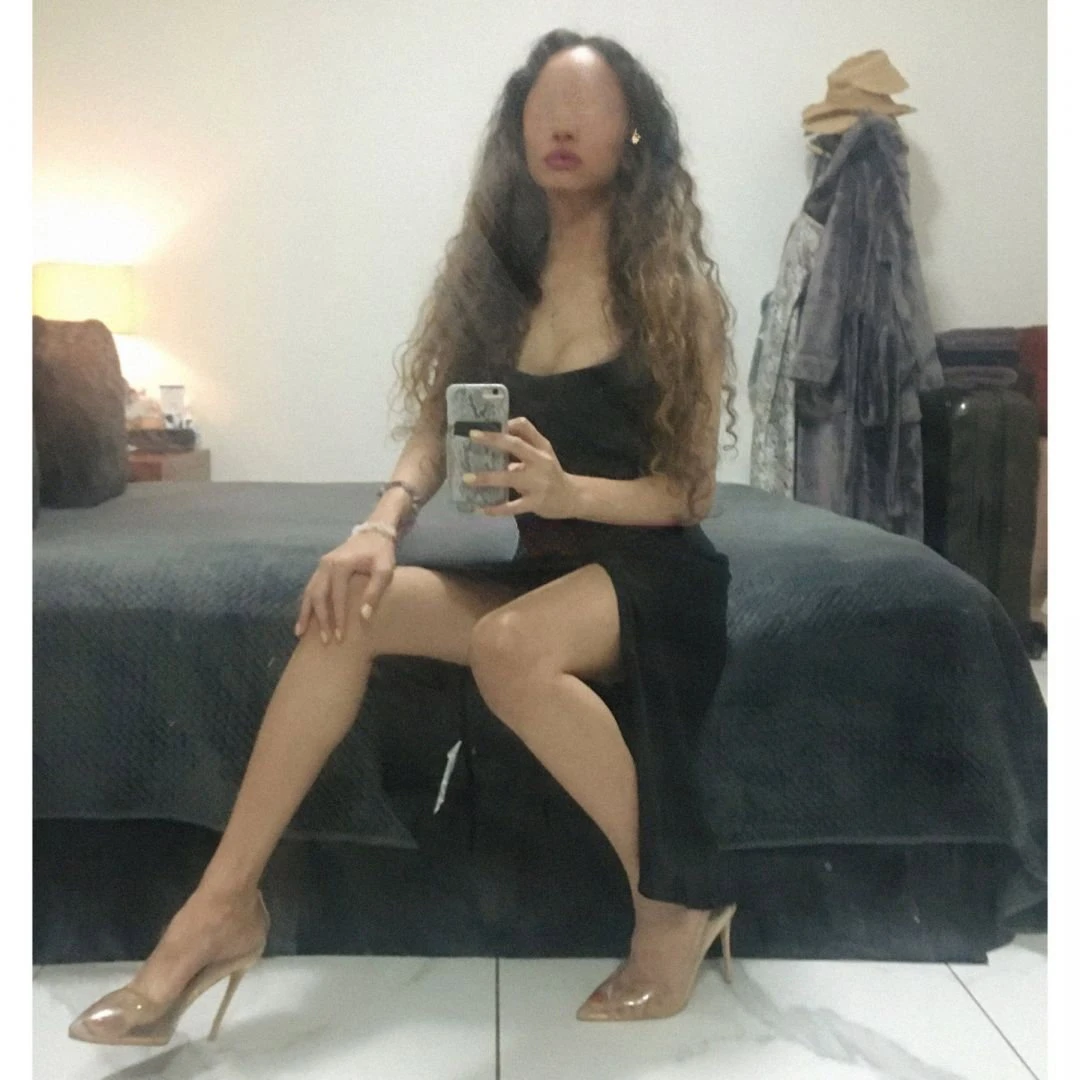 Larissa Kaya — 6 / 12