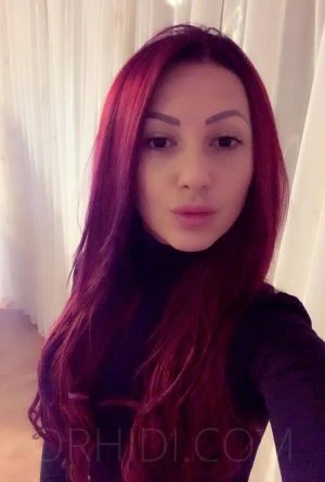 Nikole — 5 / 7