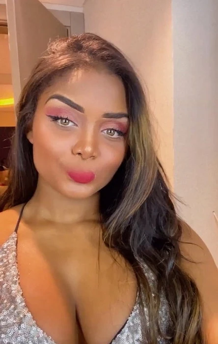 Bianca — 2 / 8