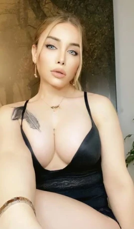 Turkish Queen Melissa — 9 / 12