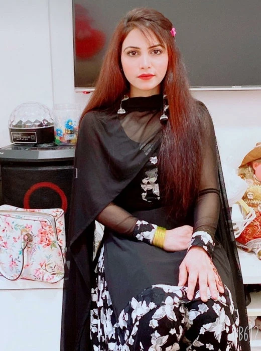 Zari — 2 / 3