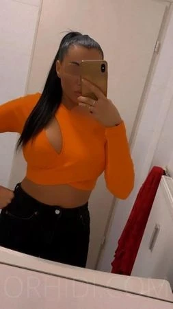 Vanessa — 4 / 11