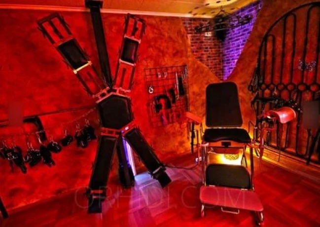 Heaven&Hell Domina Erotikhaus — 10 / 23