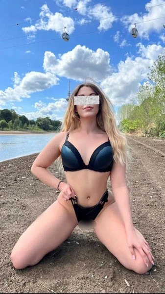 Mila Deutsch — 3 / 11