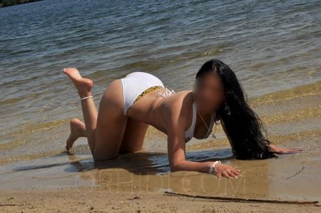 Elli — 7 / 8