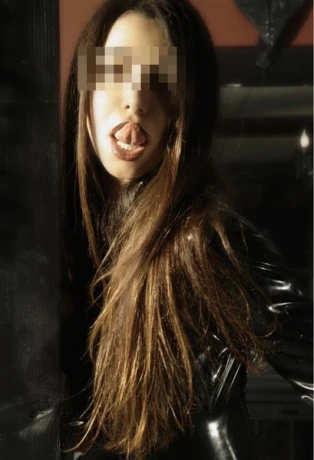 Lady Lilly - VENUS 2000 M*lk-Ma***ine — 4 / 8