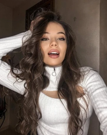 Reba — 2 / 4