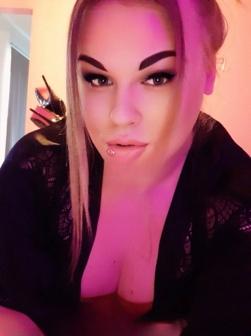 Michelle Sweet — 5 / 10