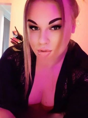 Michelle Sweet — 5 / 10