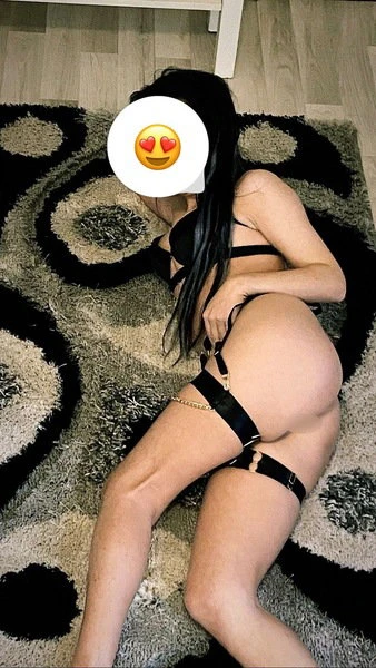 Ella — 6 / 7