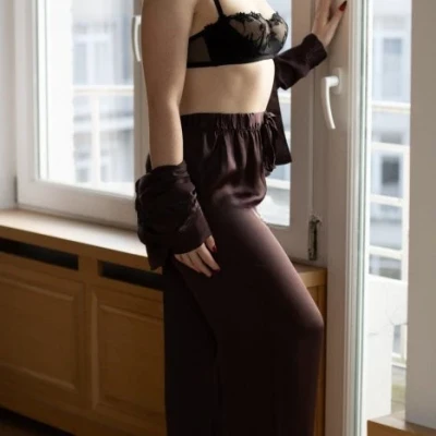 Ambre, Escort, Lille