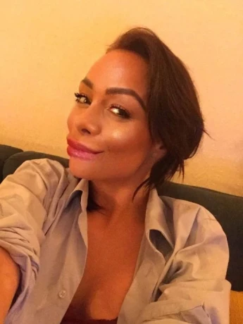 Alice Wonderland — 4 / 6