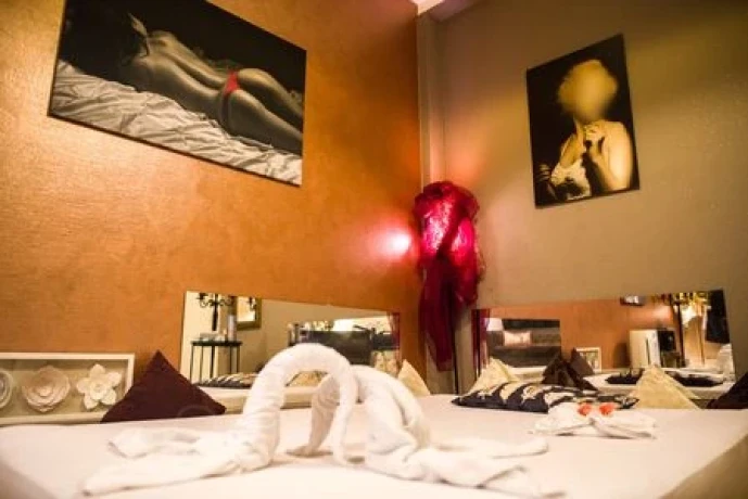 Glamour-Massage-Frankfurt — 2 / 20