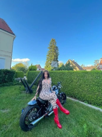 Ts Angela Fox — 9 / 11