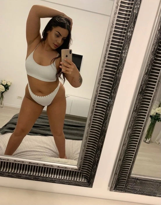 Emma — 7 / 9